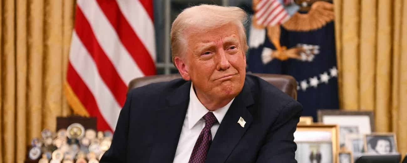 Trump Bilang 'Let The Oil Flow' — Fed Bilang 'Not So Fast' — cover
